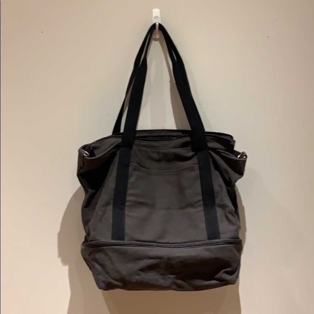 Lo & Sons Cataline deluxe tote